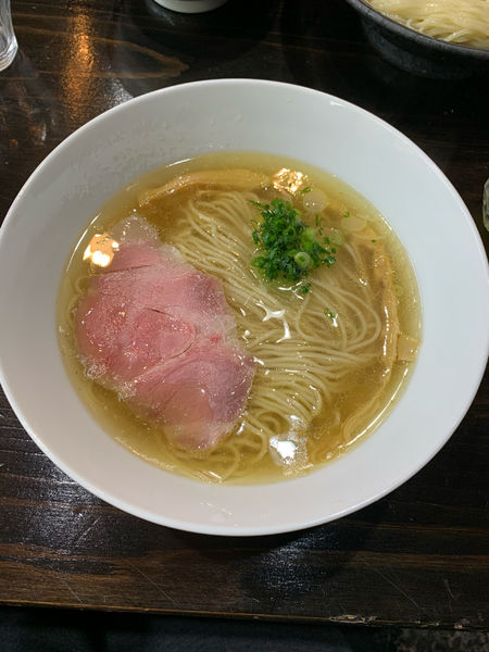 「塩ラーメン」@町田汁場 しおらーめん進化 中山店の写真