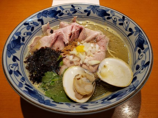 「肉増三種の貝出汁潮そば」@㐂九八 ～garage～の写真