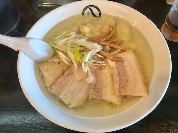 「塩チャーシューワンタンメン」@麺屋 八 ha-chiの写真
