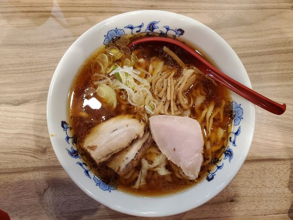 「らぁ麺醤油」@くじら食堂 nonowa東小金井店の写真