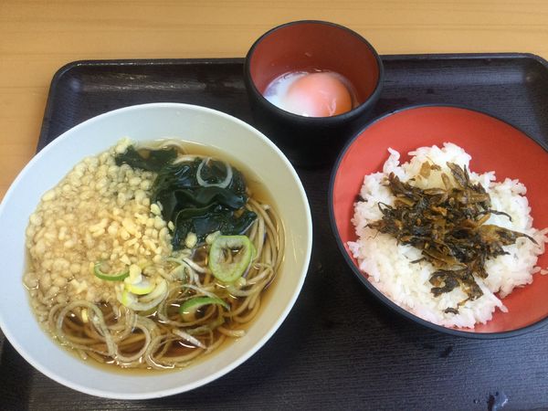 「朝食高菜セット（￥330）」@名代 富士そば 神田店の写真