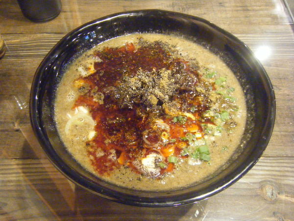 「坦々麺～オリジナルブレンド～（5辛3痺）」@四川担々麺 ななつぼし 新橋店の写真