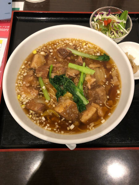 「牛バラ麺　900円」@四川料理 松の樹の写真