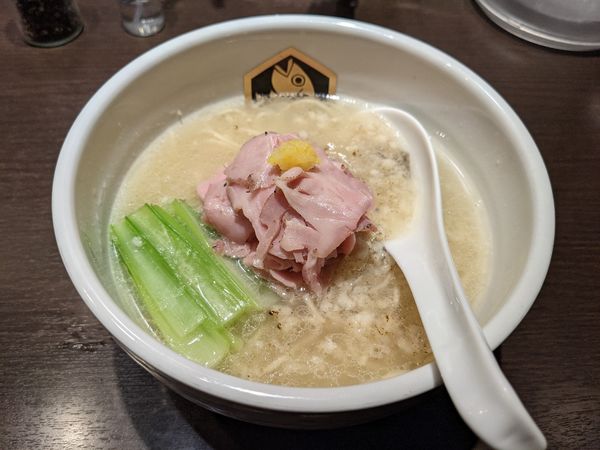 「真鯛ラーメン880円」@真鯛らーめん 麺魚 神保町店の写真