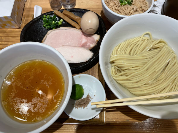 「塩つけ麺（牡蠣油）＋味玉＋藻塩すだち」@麺屋鈴春の写真