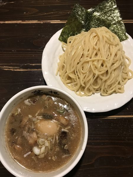 「特製つけ麺（中盛）」@麺屋 茅根の写真