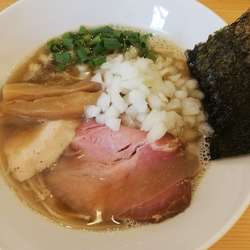 濃厚煮干らーめん 900円