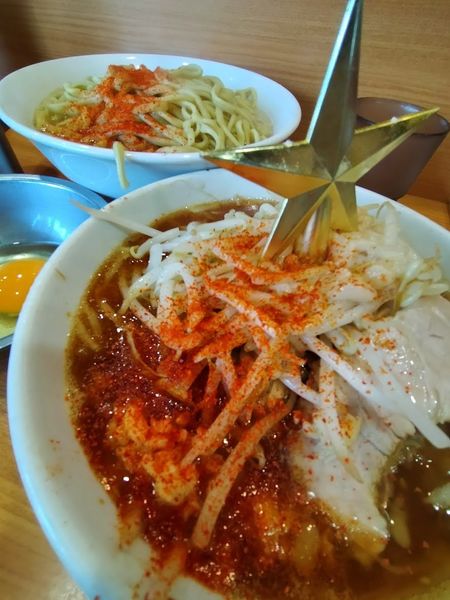 「大つけ・蝦の呼吸・生卵（あつもり・脂・にんにく）」@ラーメン二郎 八王子野猿街道店2の写真