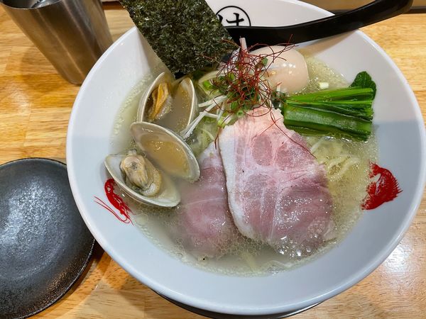 「味玉塩ラーメン(3種の貝出汁)」@ウミのチカラの写真