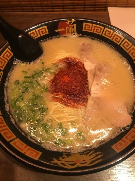 「天然豚骨ラーメン」@一蘭 アトレ上野 山下口店の写真