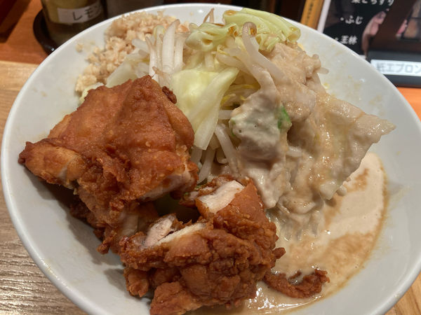 「鶏あぶらめん850円」@油は快楽の写真