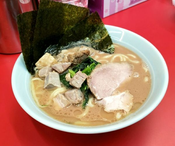 「ラーメン650円」@横浜ラーメン 武蔵家 大宮店の写真