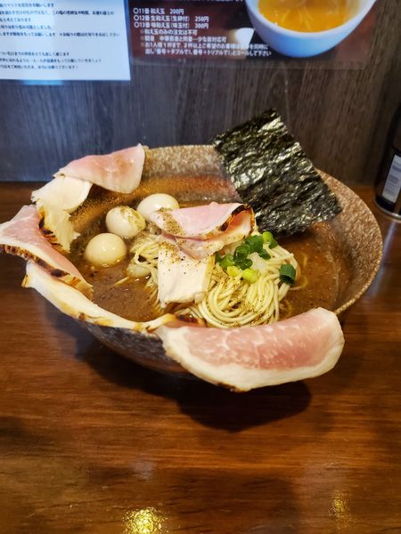 「極煮干中華蕎麦+レアチャーシュー」@煮干し中華蕎麦 山崎の写真