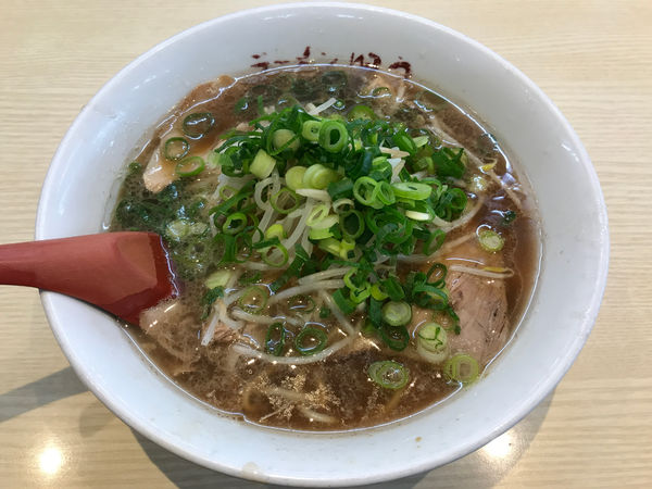 「しょうゆラーメン 800円」@ラーメン ゆうの写真