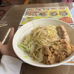 汁なし醤油　麺300豚一枚