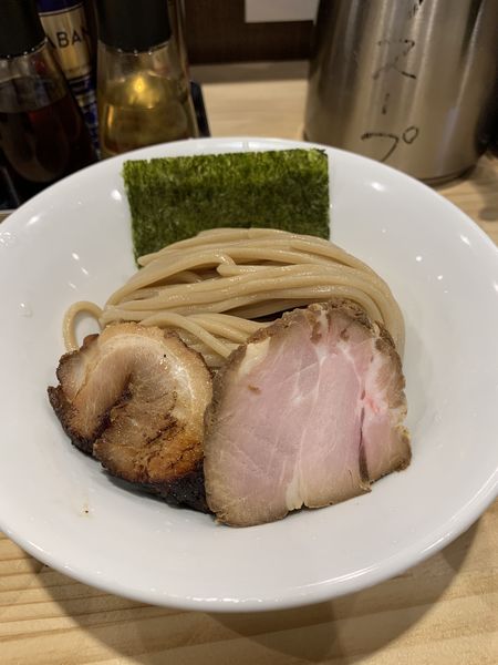 「つけ麺　開店直後の大盛り無料　チャーシュー丼」@中華そば 貴将の写真