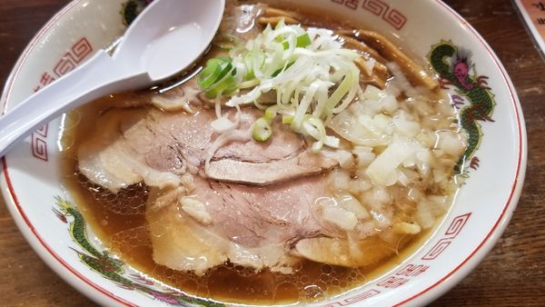 「国産肩チャーシューメン　醤油」@らあめん 寸八 総本店の写真