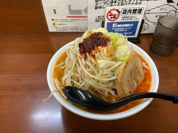 「1赤大盛野菜増し」@麺BUILD g.B.mの写真