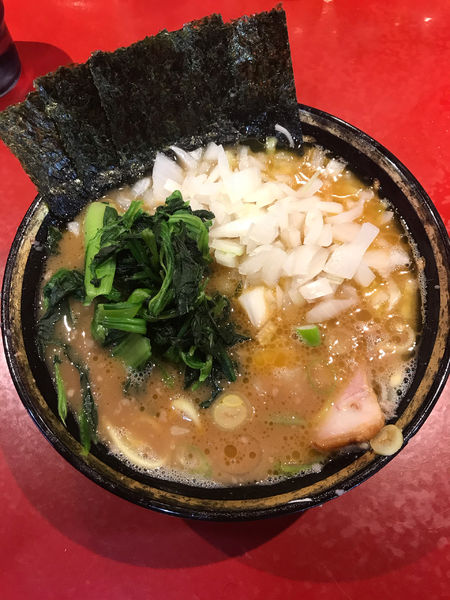 「ラーメン 700円、玉ねぎ 80円」@厚木家の写真