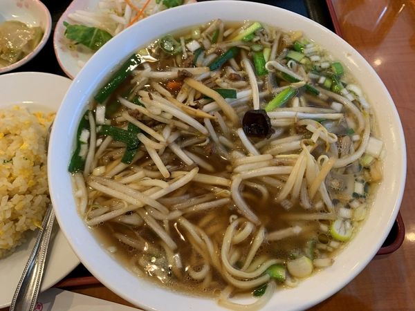 「もやしラーメンセット」@中国料理 一品香 明治通り店の写真
