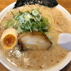 白ラーメン　こってり　900円