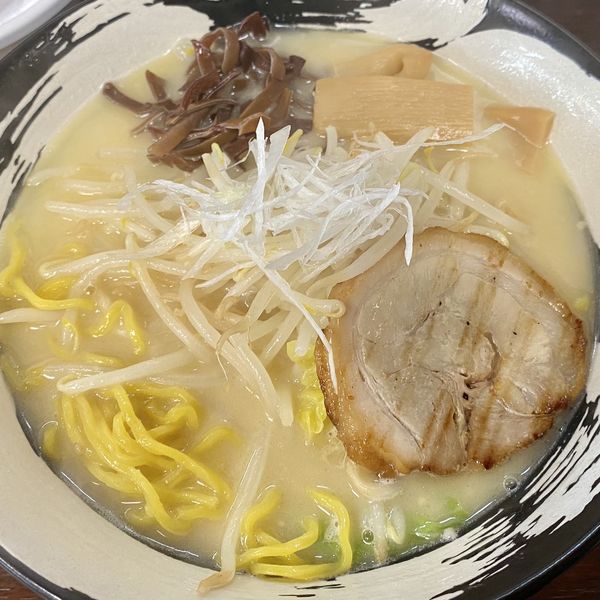 「塩らーめん」@麺や 秋月の写真