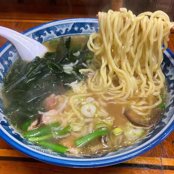 「塩わかめラーメン(辛味→三ノ矢)」@辛チョンらーめん 当り矢の写真