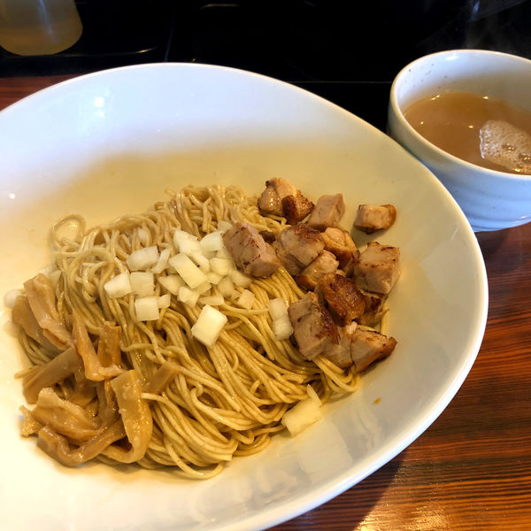 「赤城鳥の鶏油そば　600円」@麺＆cafe Coi.Coi.の写真