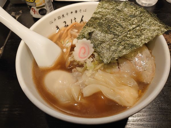 「中華そば特製醤油」@江戸前煮干中華そば きみはん 五反田店の写真