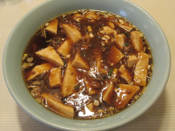 「麻婆麺（680円）＋ミニチャーハン（500円）」@中華 軽食 千歳の写真