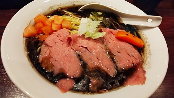 「らーめん」@牛骨らーめん 牛王の写真