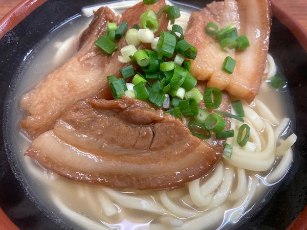 「三枚肉そば」@うちなーすば ヤージ小の写真