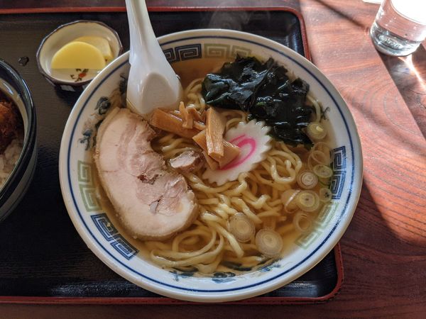 「ラーメン(ソースカツ丼セット)900円」@足立食堂の写真