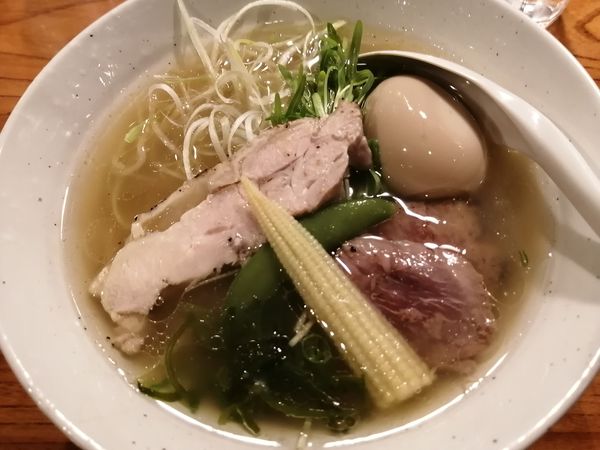 「ラーメン塩 だしが命の塩らーめん」@だしが命の塩らーめん ぎょぎょぎょ 本町店の写真