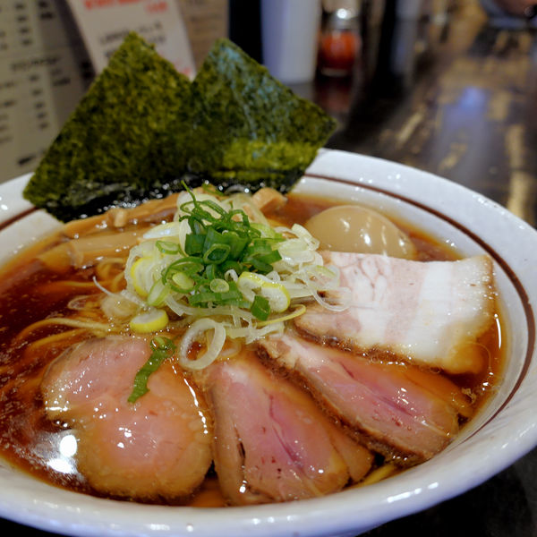 「特製中華そば 1,100円（中盛）」@中華そば しながわの写真