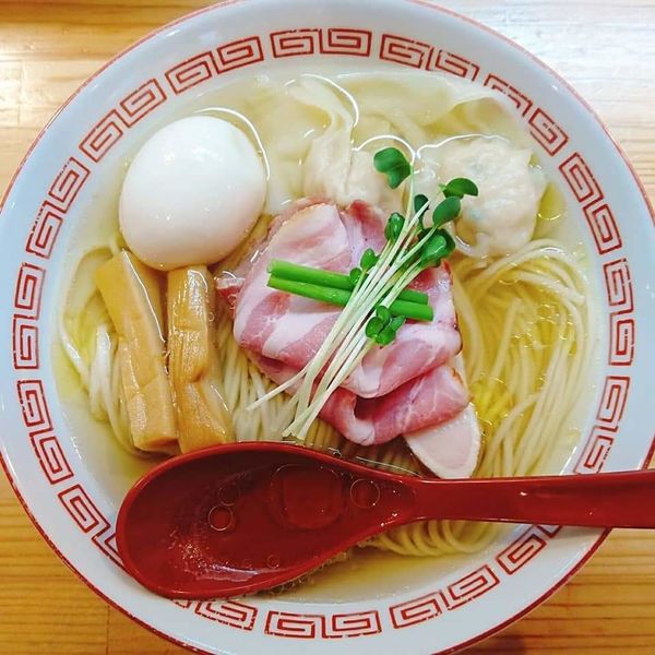 「(松)特級中華そば白醤油」@自家製麺 くろ松の写真