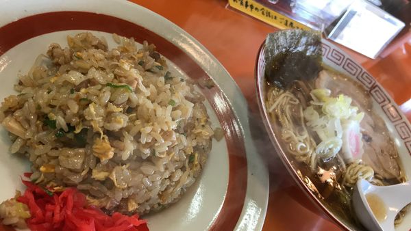 「中華そば並、チャーハン小 セット」@太陽食堂の写真