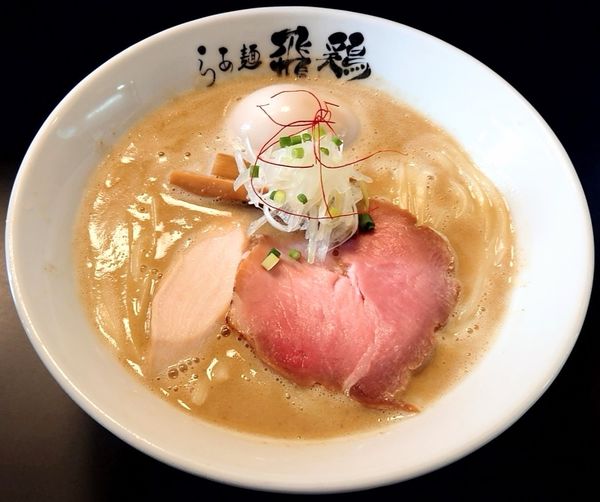 「鶏白湯そば」@らぁ麺 飛鶏の写真