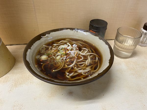 「かけそば280円」@岩本町スタンドそばの写真