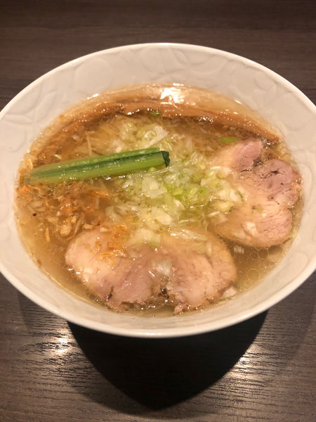 「塩ラーメン」@支那そばや 本店の写真