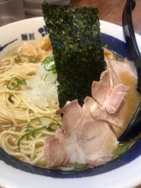 「濃厚煮干しそば」@濃厚煮干しそば 麺匠 濱星 日吉店の写真