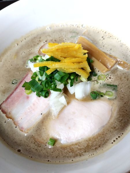 「豚骨魚介ラーメン・柚子」@王者-23の写真