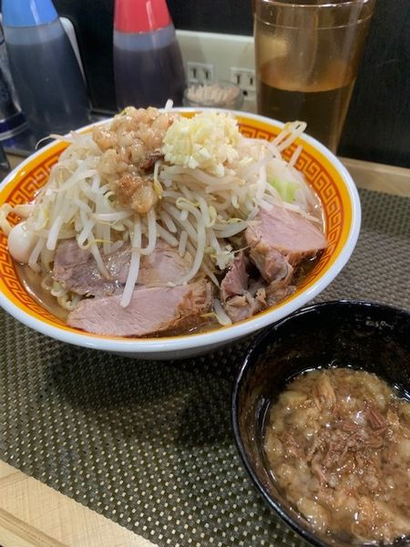 「ラーメン（豚1枚・850円）」@えどもんどの写真