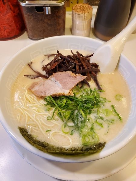 「らーめん　固め」@博多天神 池袋店の写真