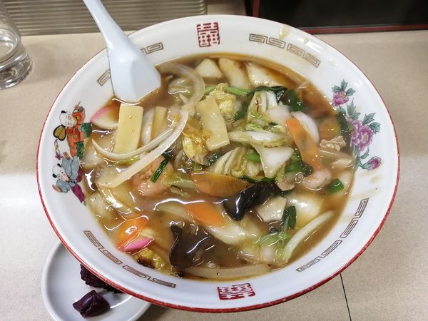 「広東めん　半チャーハン　930円」@手もみラーメン 福すいの写真
