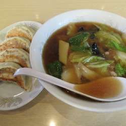 広東麺（７８０円）＋ジャンボ餃子４３０円