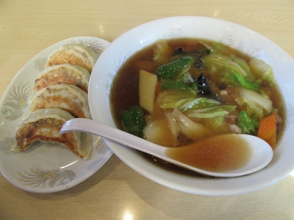 「広東麺（７８０円）＋ジャンボ餃子４３０円」@中華団欒食堂 りんりんラーメンの写真