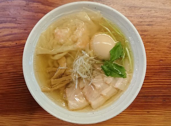 「特製塩らーめん」@純手打ち 麺と未来の写真
