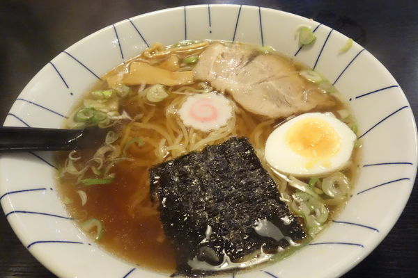 「醤油ラーメン+半チャーハン」@同源坊の写真