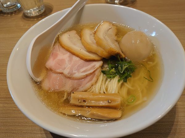 「全部入りあさりバターの塩らーめん」@カッパラーメンセンターの写真